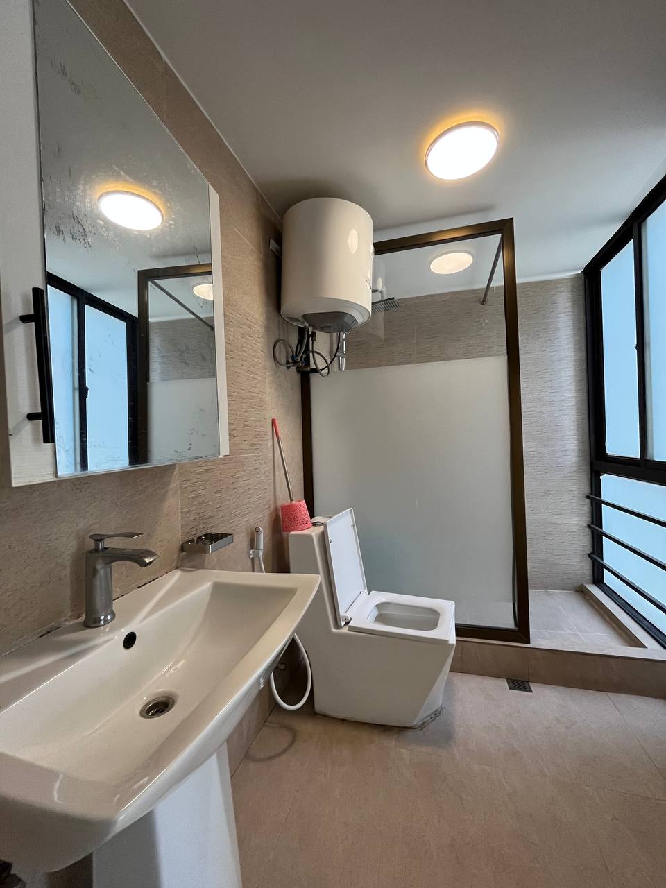 Ayat, 4 Bedroom, 3 Bathroom Modern Home