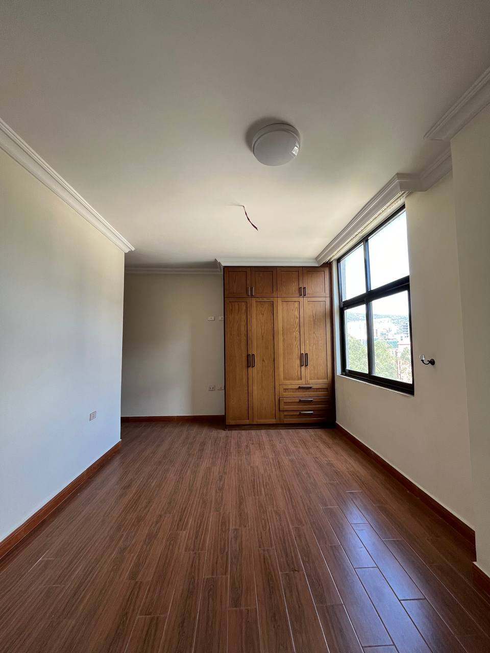 Bole, 5 Bedroom, 4 Bathroom Elegant Villa