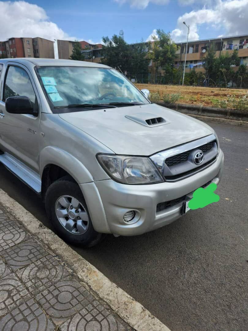 2011 Toyota Hilux