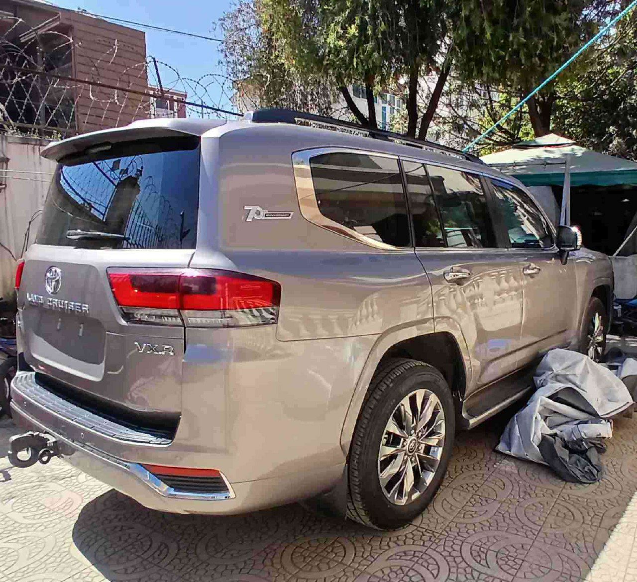 2023 Toyota LANDCRUISER VXR