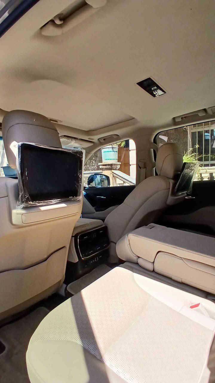 2023 Toyota LANDCRUISER VXR