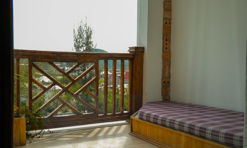 Deluxe Mountain View