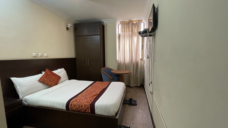 Single Without Balcony